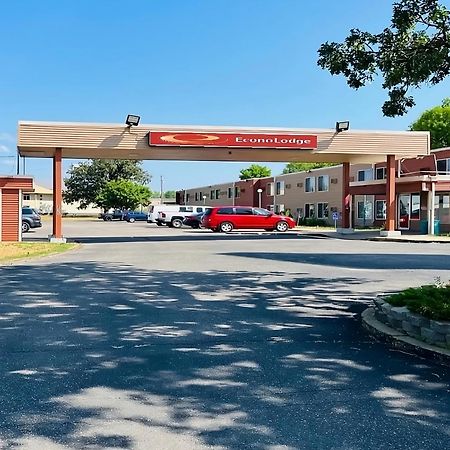 Econo Lodge Waite Park Eksteriør bilde