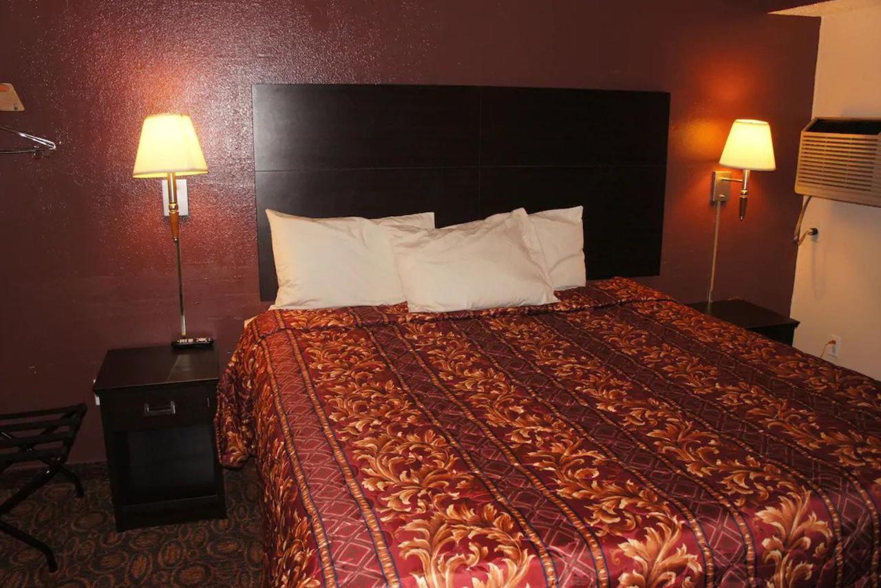 Econo Lodge Waite Park Eksteriør bilde