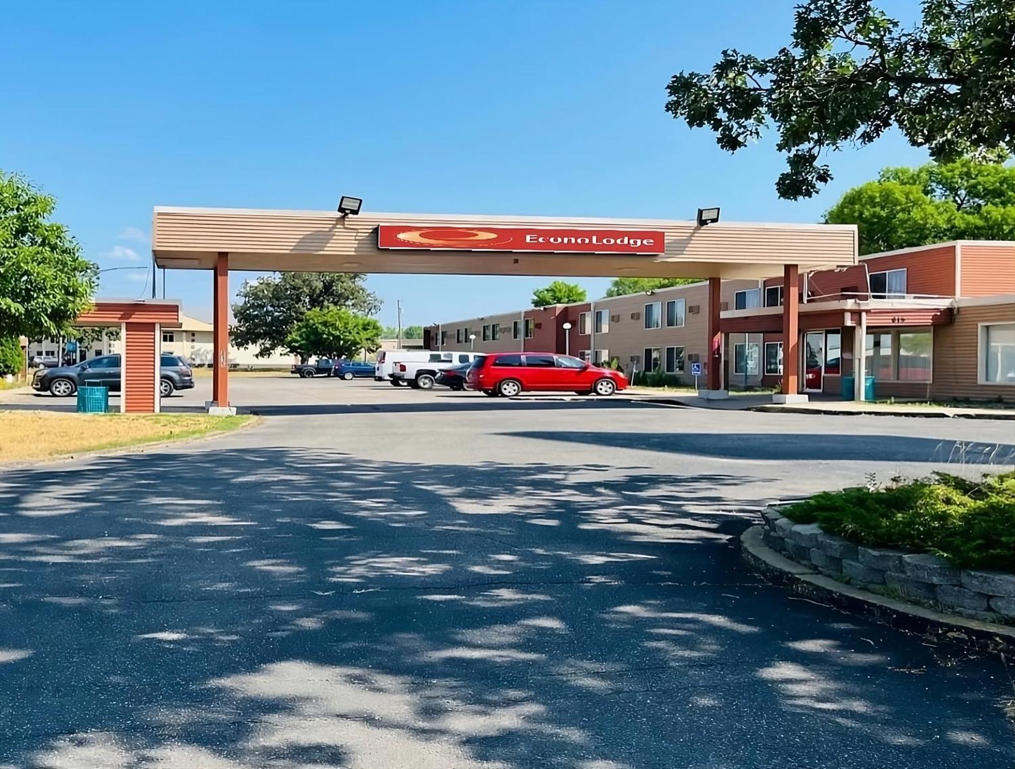 Econo Lodge Waite Park Eksteriør bilde