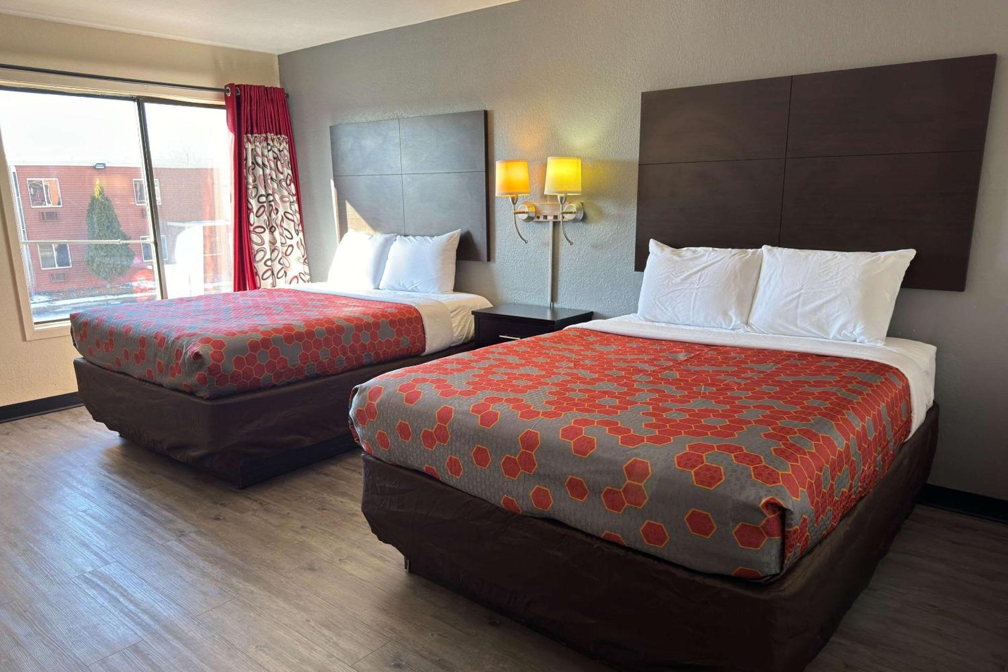 Econo Lodge Waite Park Eksteriør bilde